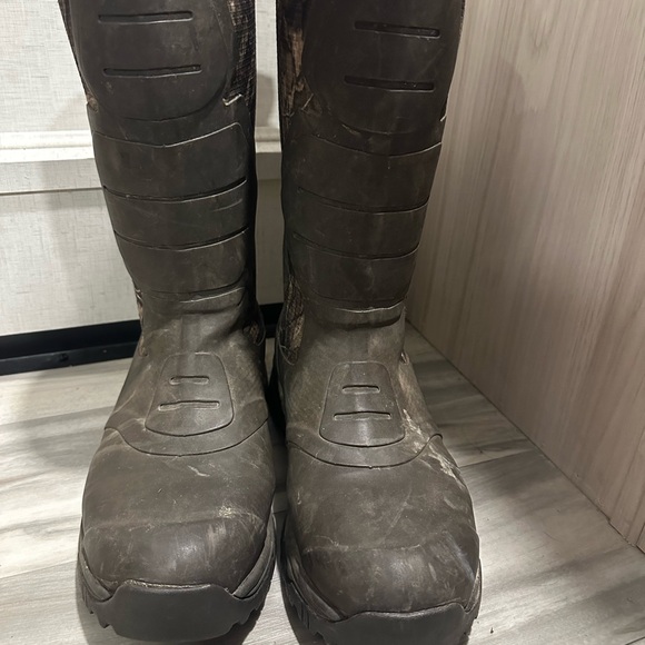 Brown Sturdy Outdoor Boots - Picture 4 of 5